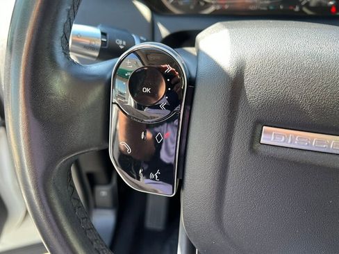 Used 2020 Land Rover Discovery Sport image 28