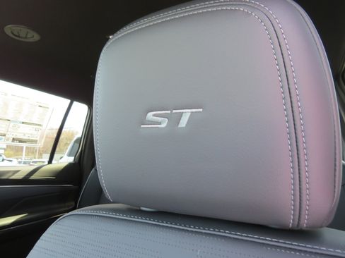 New 2026 Buick Enclave Sport Touring w/ LPO, Floor Liner Package image 16