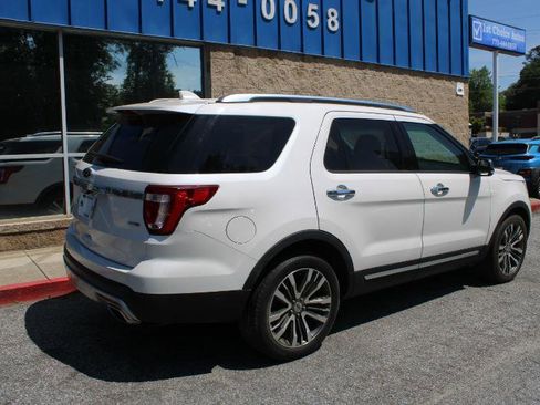 Used 2016 Ford Explorer Platinum AWD/4WD image 4