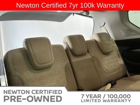 Used 2025 Nissan Armada Platinum Reserve AWD/4WD image 42
