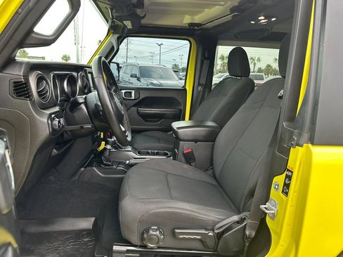 Used 2022 Jeep Wrangler Sport AWD/4WD image 11