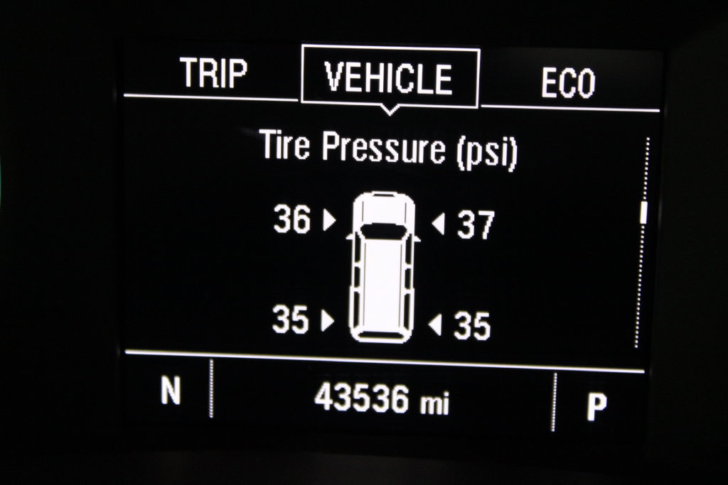 Used 2022 Chevrolet Equinox LS AWD/4WD image 19
