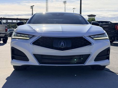 Used 2023 Acura TLX image 3