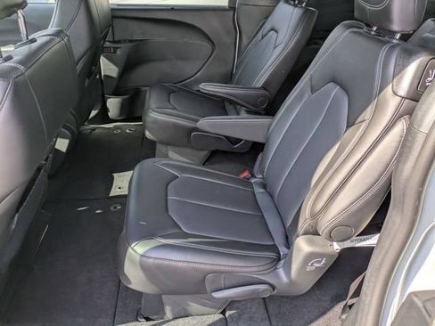 New 2026 Chrysler Pacifica Select w/ S Appearance Package FWD image 30
