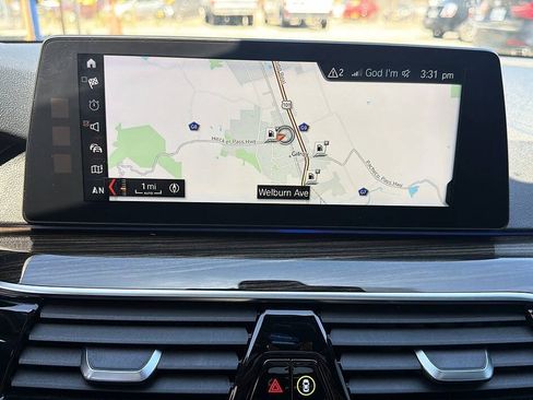 Used 2018 BMW 530i RWD image 9