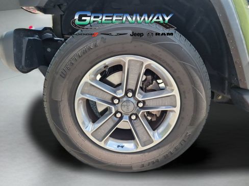 Used 2021 Jeep Wrangler Unlimited Sahara AWD/4WD image 28