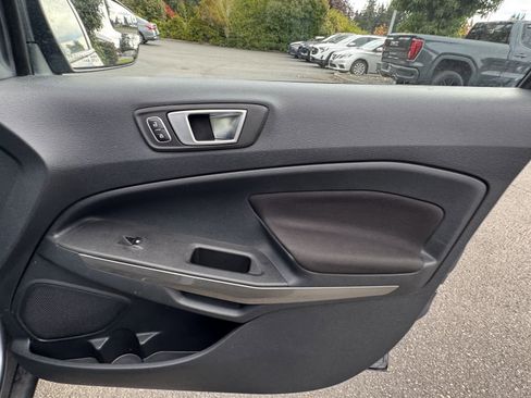 Used 2018 Ford EcoSport SE image 10