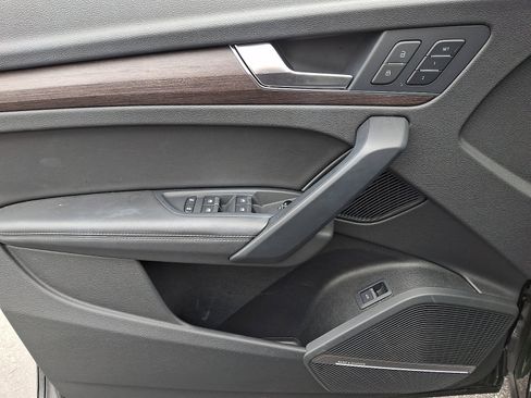 Certified 2022 Audi Q5 2.0T Prestige AWD/4WD image 12