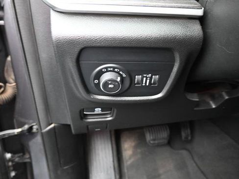 Used 2022 Jeep Grand Cherokee Limited AWD/4WD image 9