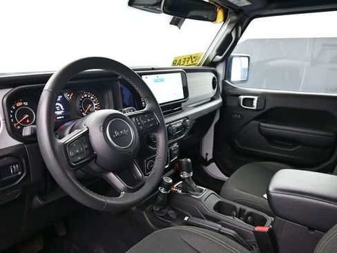 Used 2025 Jeep Wrangler Sport S image 19