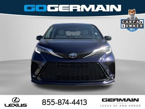 Used 2021 Toyota Sienna XSE w/ XSE Plus Package image 11