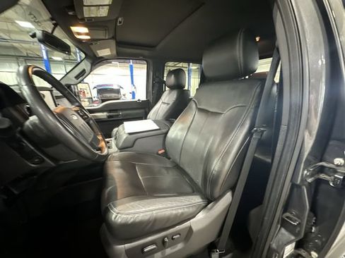 Used 2016 Ford F250 Lariat w/ Lariat Ultimate Package AWD/4WD image 17