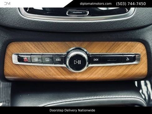 Used 2024 Volvo XC90 T8 Plus AWD/4WD image 38