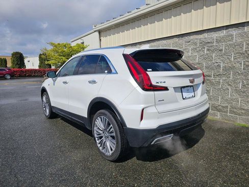 Used 2024 Cadillac XT4 Premium Luxury AWD/4WD image 4
