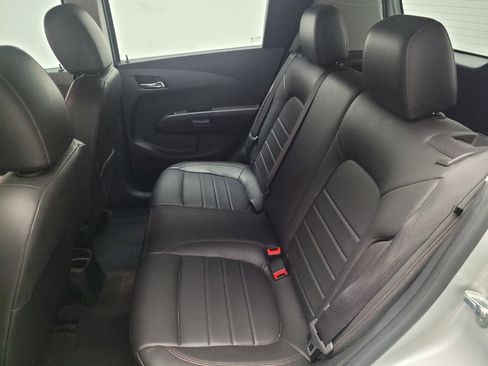 Used 2017 Chevrolet Sonic Premier w/ Driver Confidence Package FWD image 18