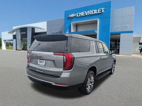 New 2026 GMC Yukon XL Elevation w/ LPO, Floor Liner Package RWD image 4