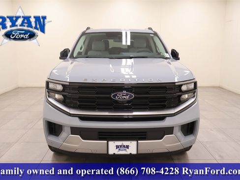 New 2025 Ford Expedition Max Platinum w/ Platinum Ultimate Package image 10