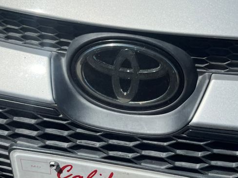 Used 2021 Toyota Corolla LE FWD image 13