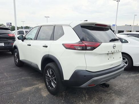 Used 2023 Nissan Rogue S AWD/4WD image 3