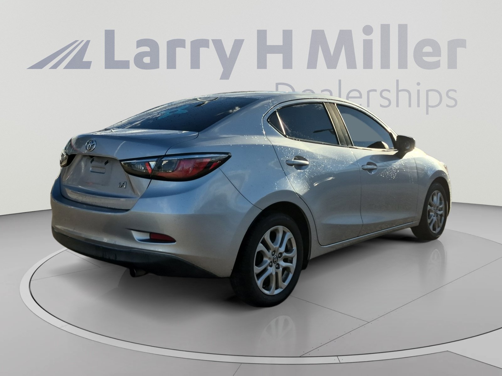 Used 2018 Toyota Yaris iA FWD image 5