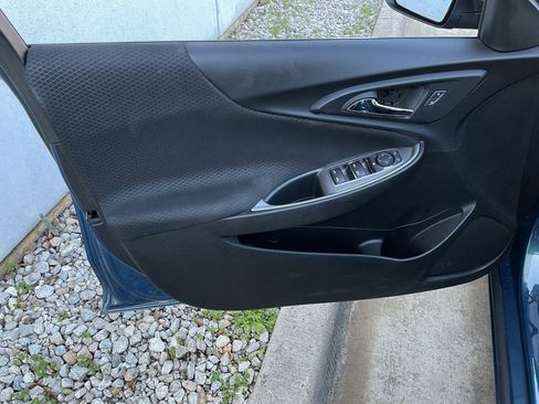 Used 2024 Chevrolet Malibu LT image 12