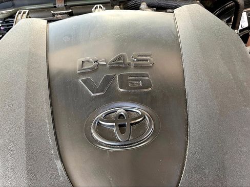Used 2018 Toyota Tacoma SR5 image 28