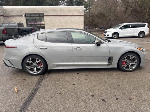 Used 2019 Kia Stinger GT1 image 6