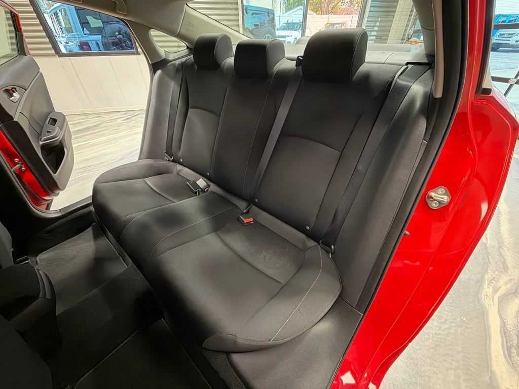 Used 2020 Honda Civic LX image 6