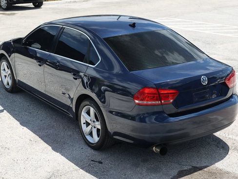 Used 2015 Volkswagen Passat 1.8T SE FWD image 4