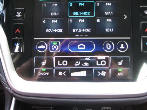 Used 2024 Subaru Legacy Premium AWD/4WD image 18
