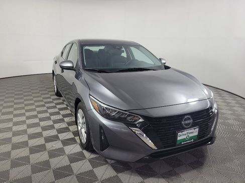 Used 2025 Nissan Sentra S FWD image 13