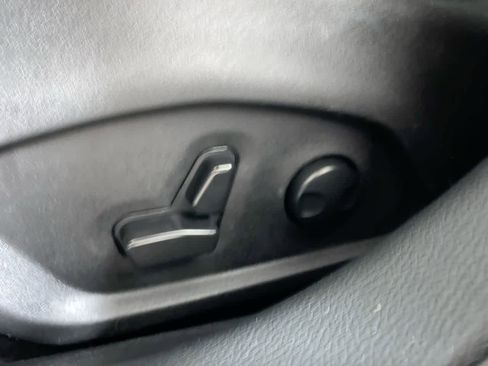 Used 2024 Jeep Compass Limited image 20