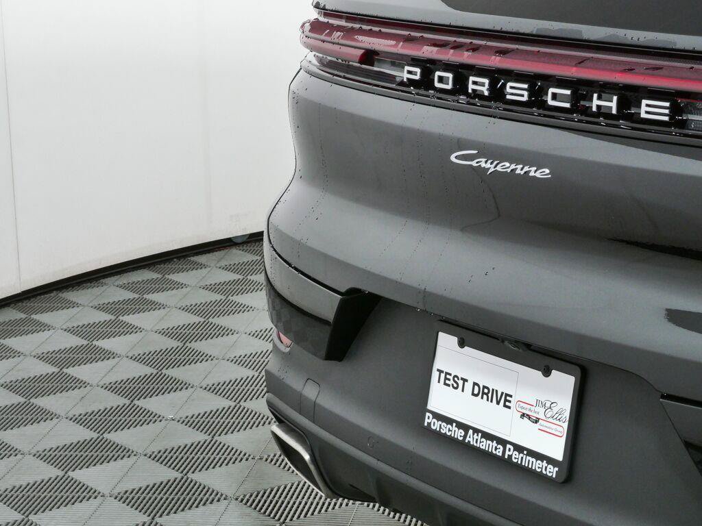 New 2026 Porsche Cayenne AWD/4WD image 37