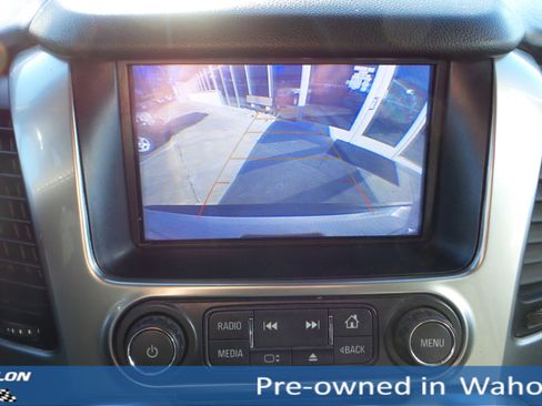 Used 2019 Chevrolet Suburban Premier image 18