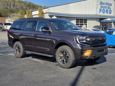 New 2026 Ford Expedition Tremor image 3