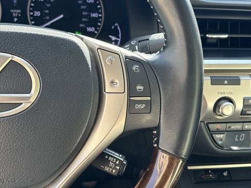 Used 2013 Lexus ES 350 w/ Premium Pkg image 19