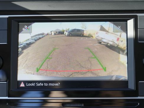 Used 2023 Volkswagen Jetta SE FWD image 52