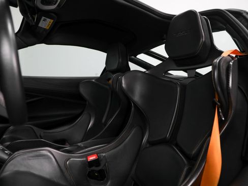 Used 2021 McLaren 765LT RWD image 48