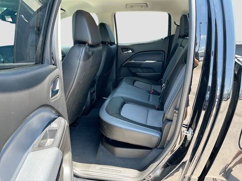 Used 2019 Chevrolet Colorado Z71 AWD/4WD image 23