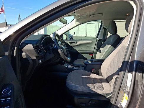 Used 2022 Ford Escape SE w/ SE Sport Appearance Package image 13