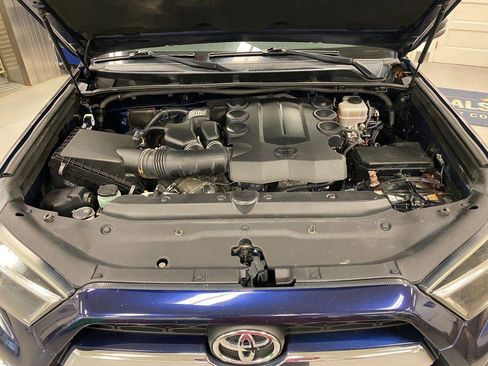 Used 2016 Toyota 4Runner Limited image 26