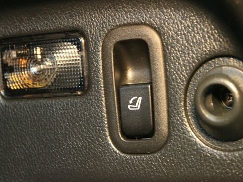 Used 2018 Subaru Forester 2.5i Touring image 16