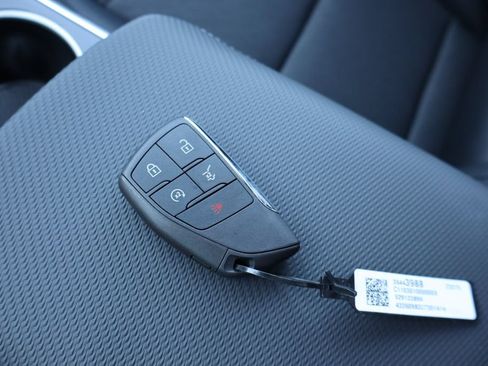 New 2027 Chevrolet Equinox LT w/ Convenience Package II FWD image 33