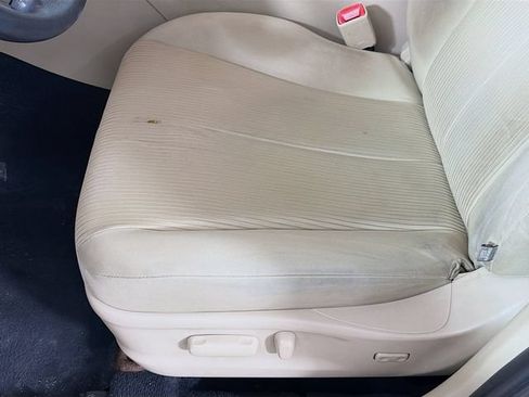 Used 2010 Toyota Venza FWD image 19