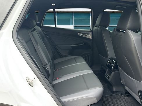 New 2026 Volkswagen ID.4 Pro S RWD image 13