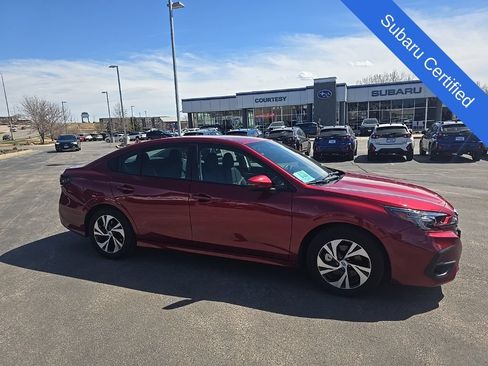 Used 2025 Subaru Legacy Premium AWD/4WD image 1