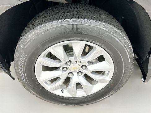 Used 2023 Chevrolet Silverado 1500 Custom image 30