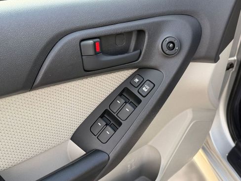 Used 2012 Kia Forte EX image 21