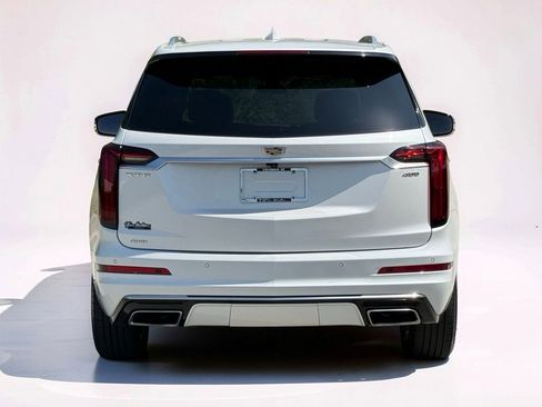Certified 2024 Cadillac XT6 Premium Luxury AWD/4WD image 13
