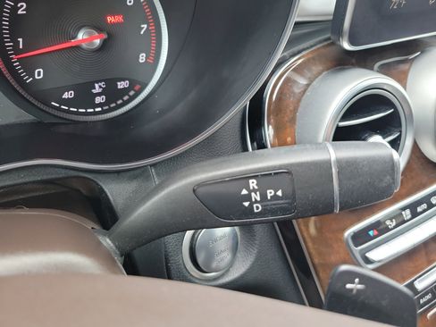 Used 2017 Mercedes-Benz GLC 300 4MATIC image 23